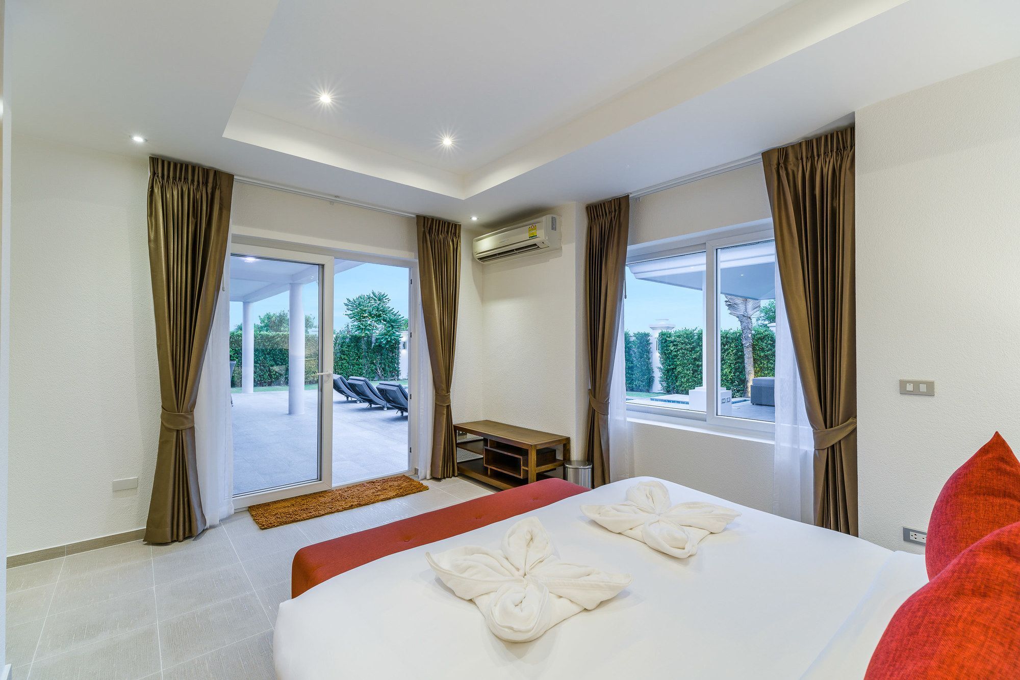 Luxury Pool 608 Pattaya