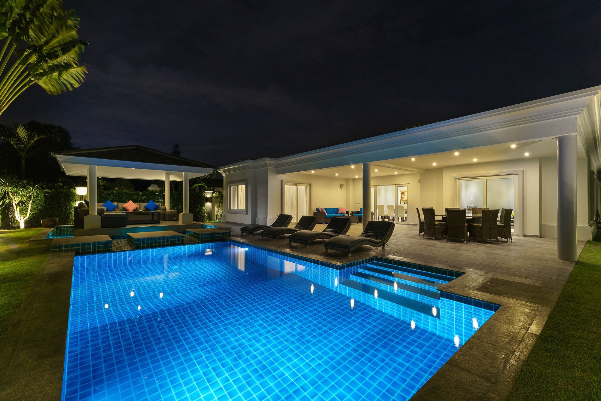 Villa Luxury Pool 608